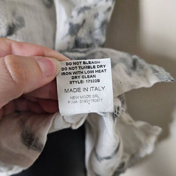 Bellambia Tie Dye Linen Blouse - Picture 5 of 7